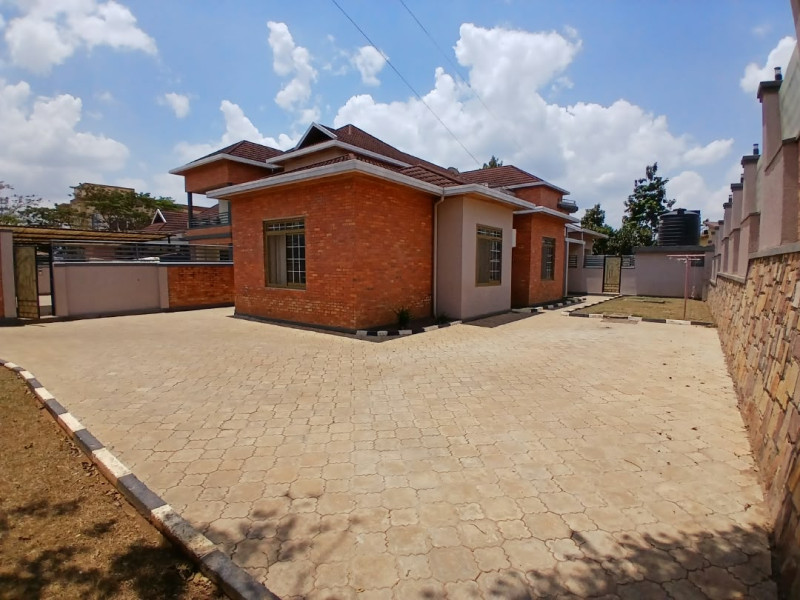 Full furnished house for rent in gacuriro