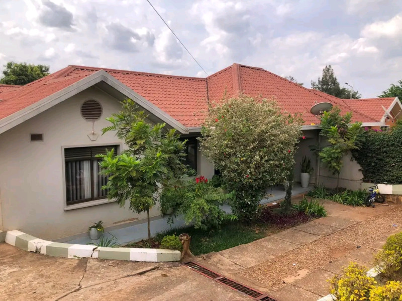 Full furnished house for rent in gacuriro