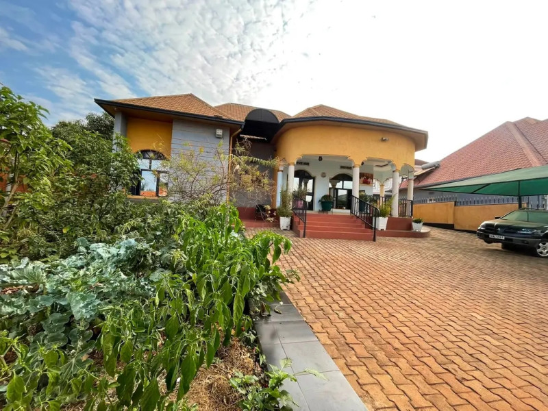 5-Bedroom Family Home for Sale in Kicukiro Niboyi — 320M RWF