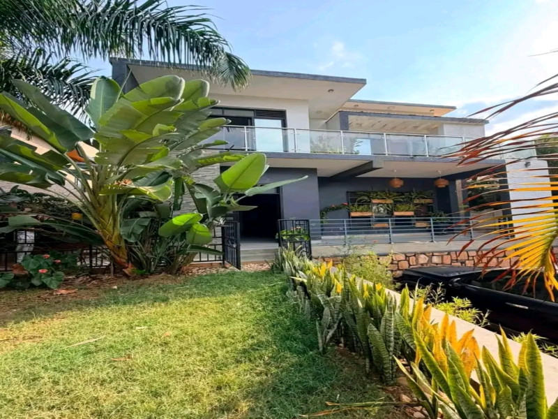 5-Bedroom Modern House For Sale in Kagarama, Kicukiro | 300M RWF