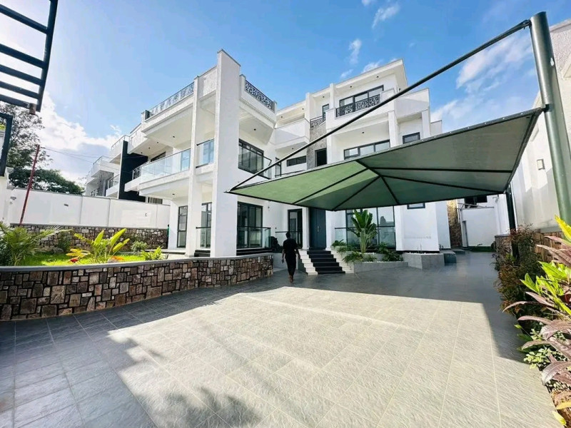 Stunning 7-Bedroom Luxury House for Sale in Prime Kibagabaga - 700M RWF
