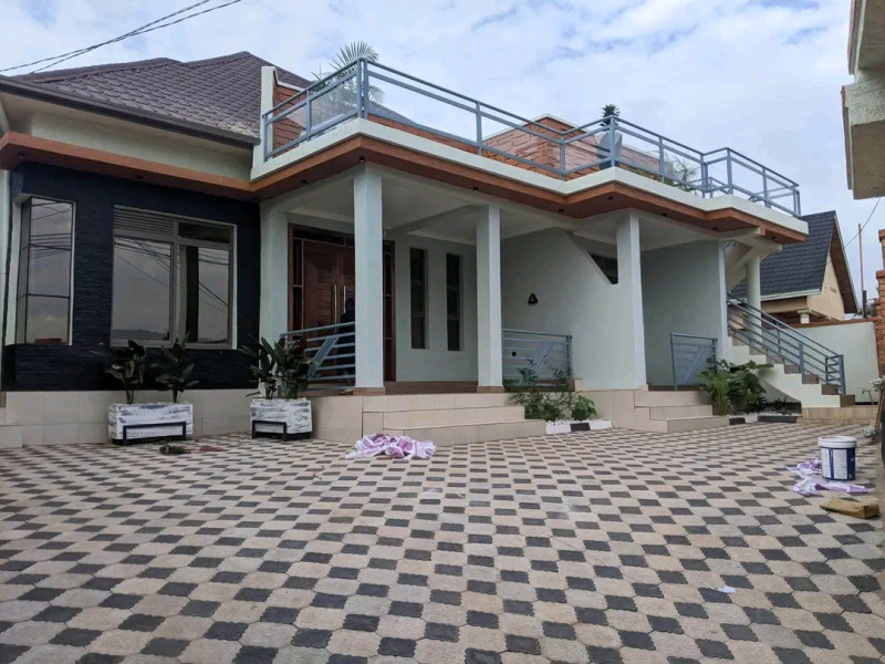 HOUSE FOR SALE IN KIMIRONKO 205M | 4BDS/3BA + GARDEN + PARKING -