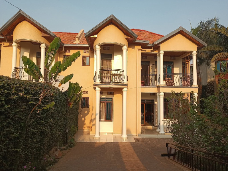 Full furnished house for rent in gacuriro close simba center