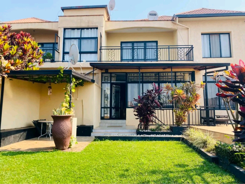 Nice full furnished house for rent in gacuriro