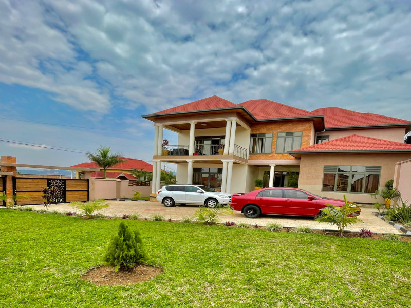 Full furnished house for rent in gacuriro