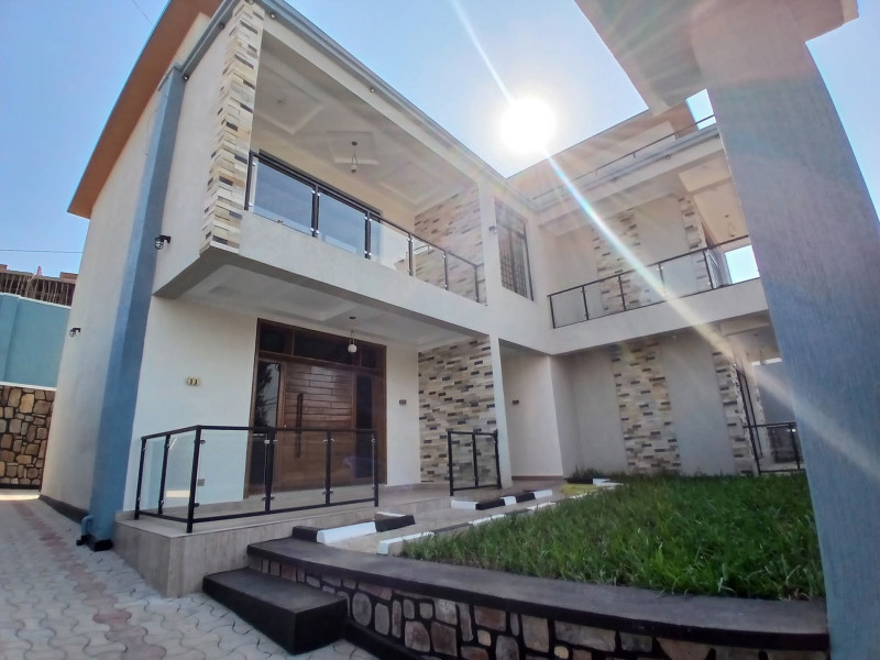 Modern un furnished house for rent in kibagabaga