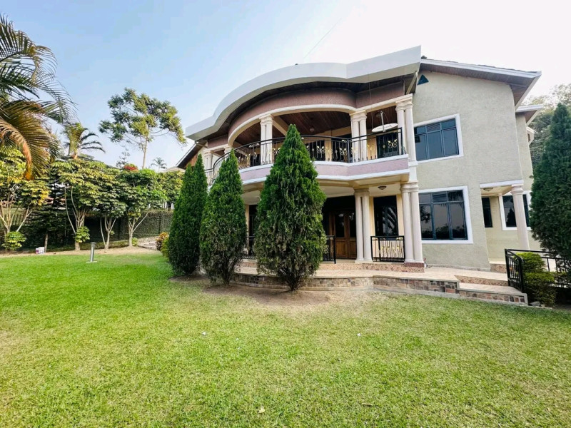 Office for rent in nyarutarama