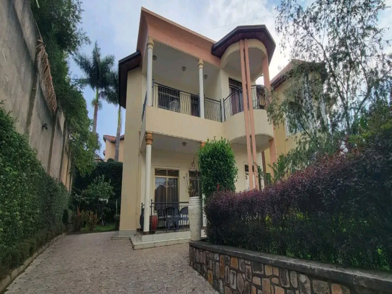 Deal 👌 nice home for rent in good neighbourhood of gacuriro good price