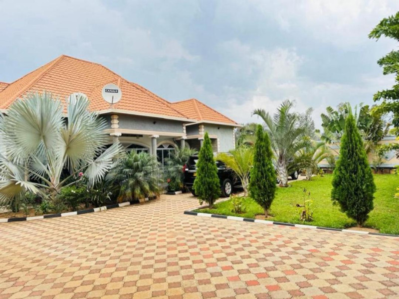 Nice house for sale in nyamata town