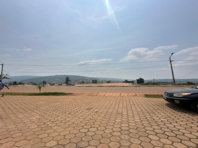 Plot for sale in Kinyinya Low industrial
