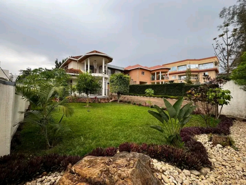Full furnished house for rent in Gacuriro