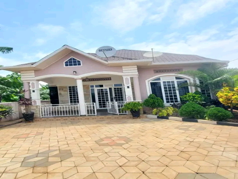 Nice house for rent kicukiro