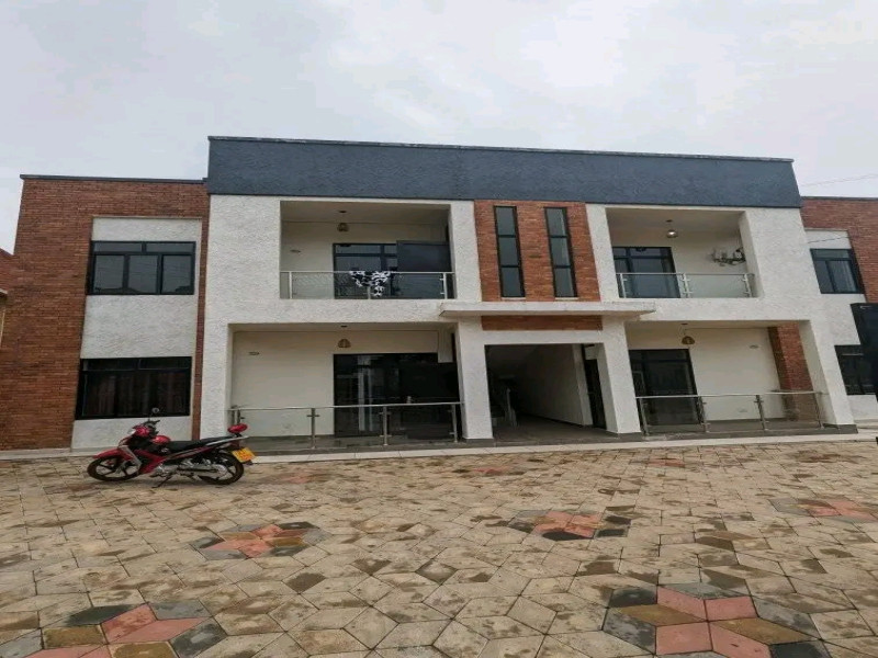Nice unfurnished apartment for rent in good neighborhood
