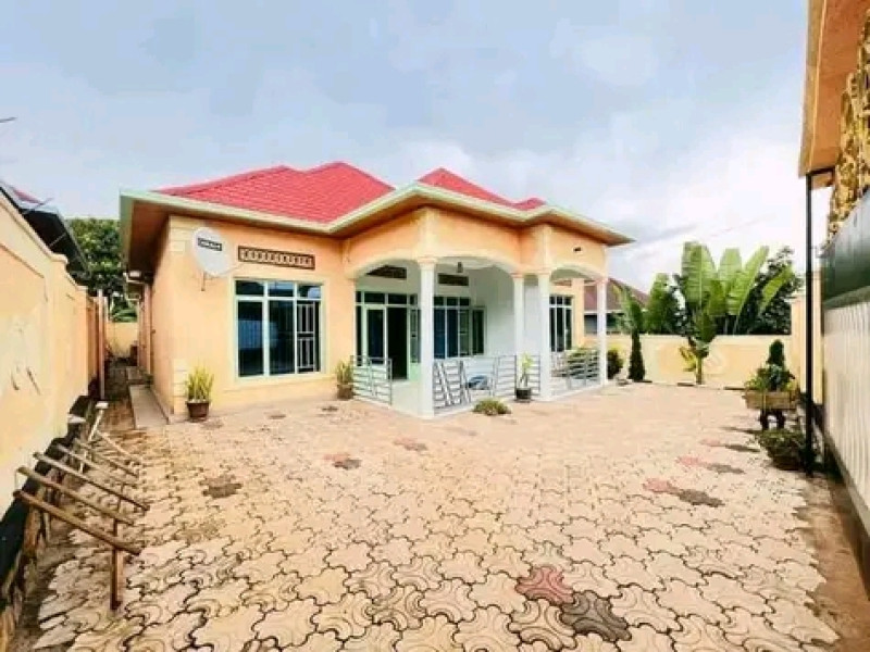 Nice house for sale kagarama