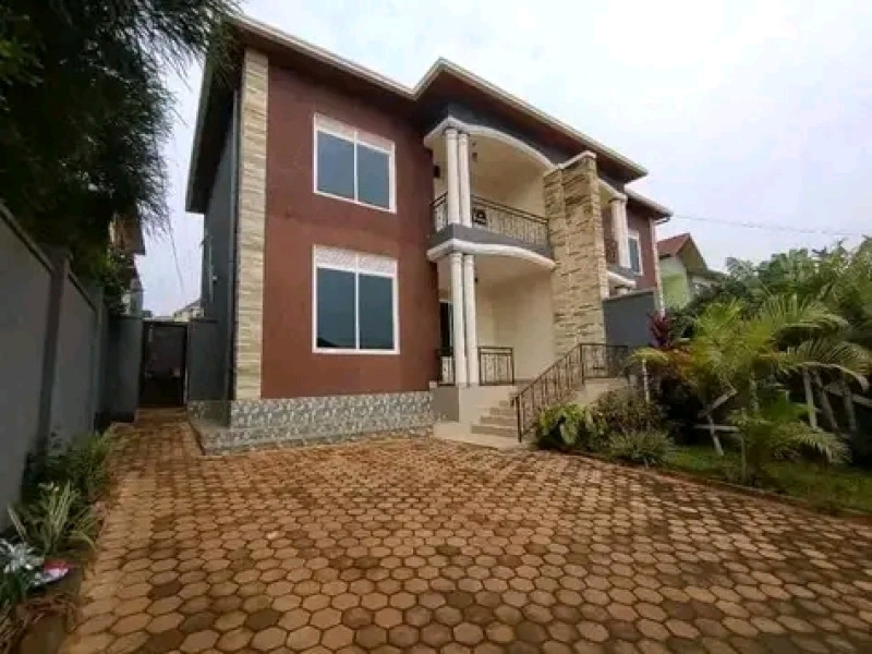 4-Bedrooms unfinished house for rent kagarama