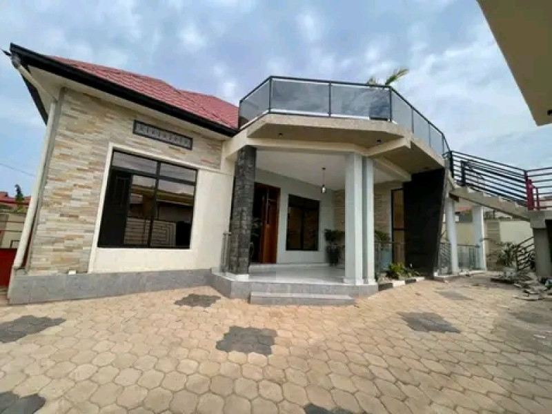 4-Bedrooms unfinished house for rent kanombe