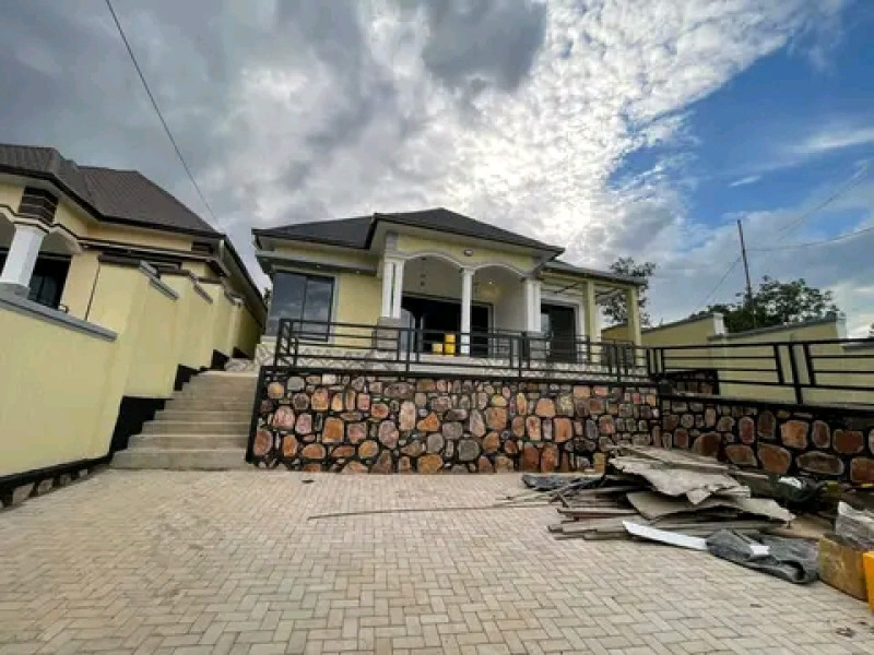4-bedrooms unfurnished house for sale Niboye