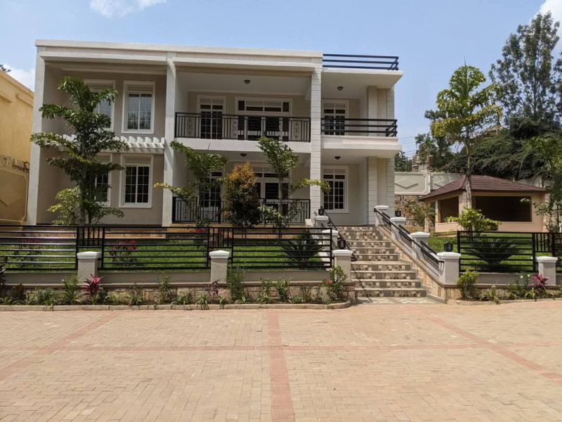 Un furnished house for rent in nyarutarama