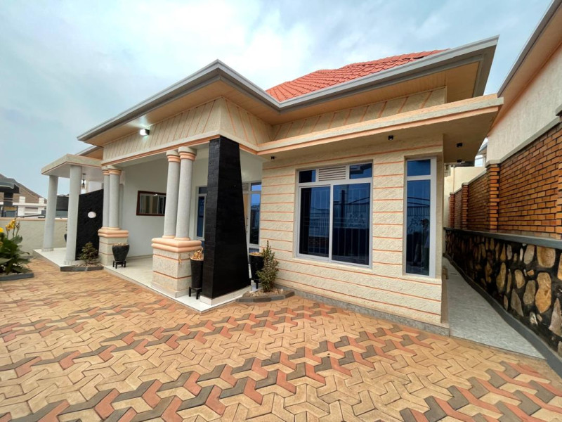 Unfinished house for rent kanombe