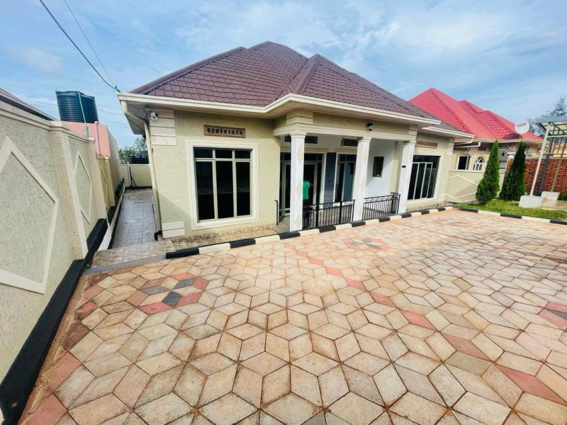 4-unfinished bedrooms for rent kagarama