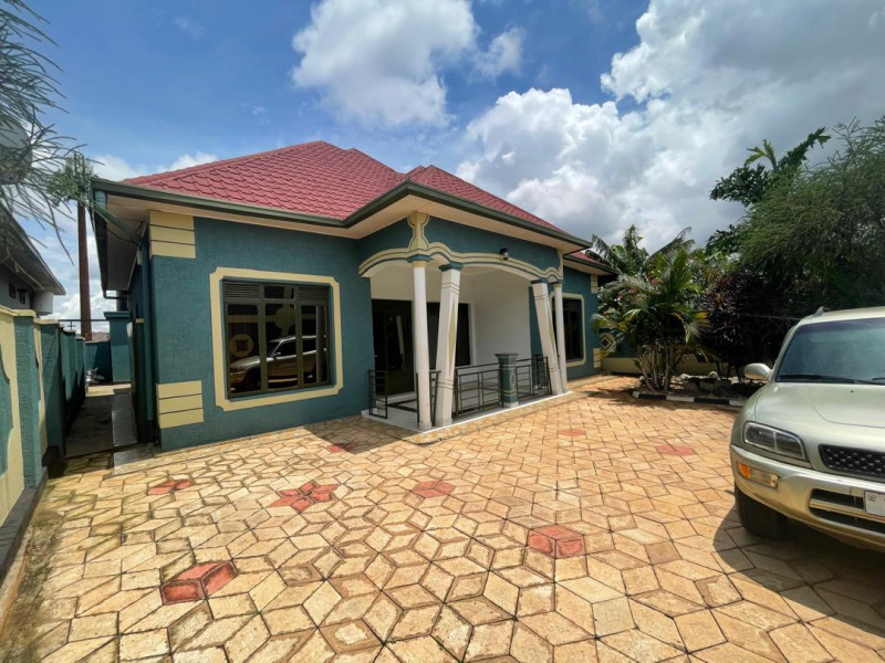 4-Bedrooms for sale kagarama