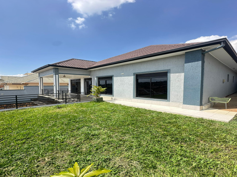 Nice house for sale in prime location