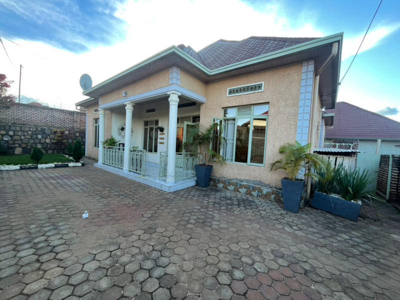 Luxury 4-Bedroom House for Sale in Kicukiro Kagarama