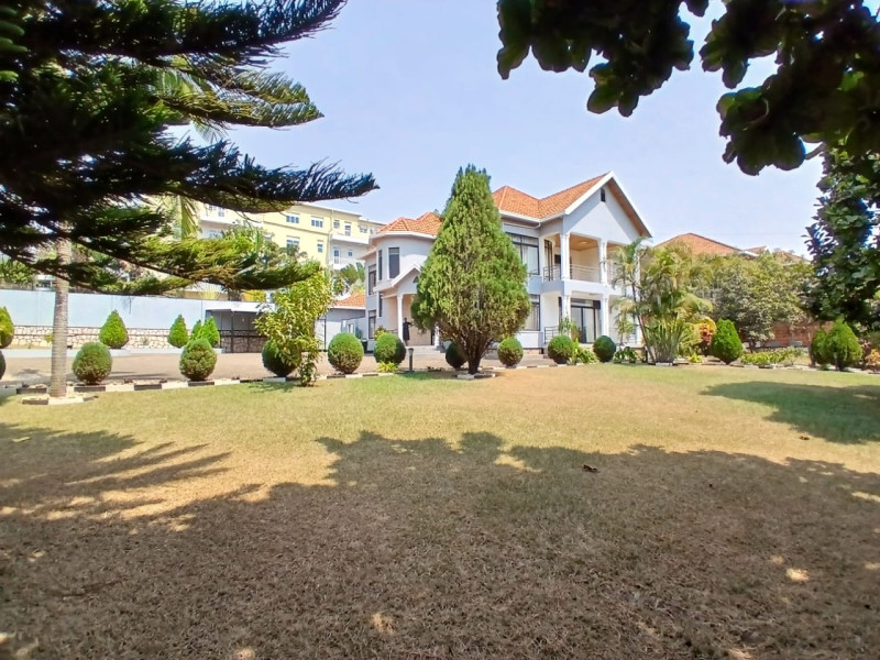 Luxury home 🏡 for rent in kibagabaga with big garden